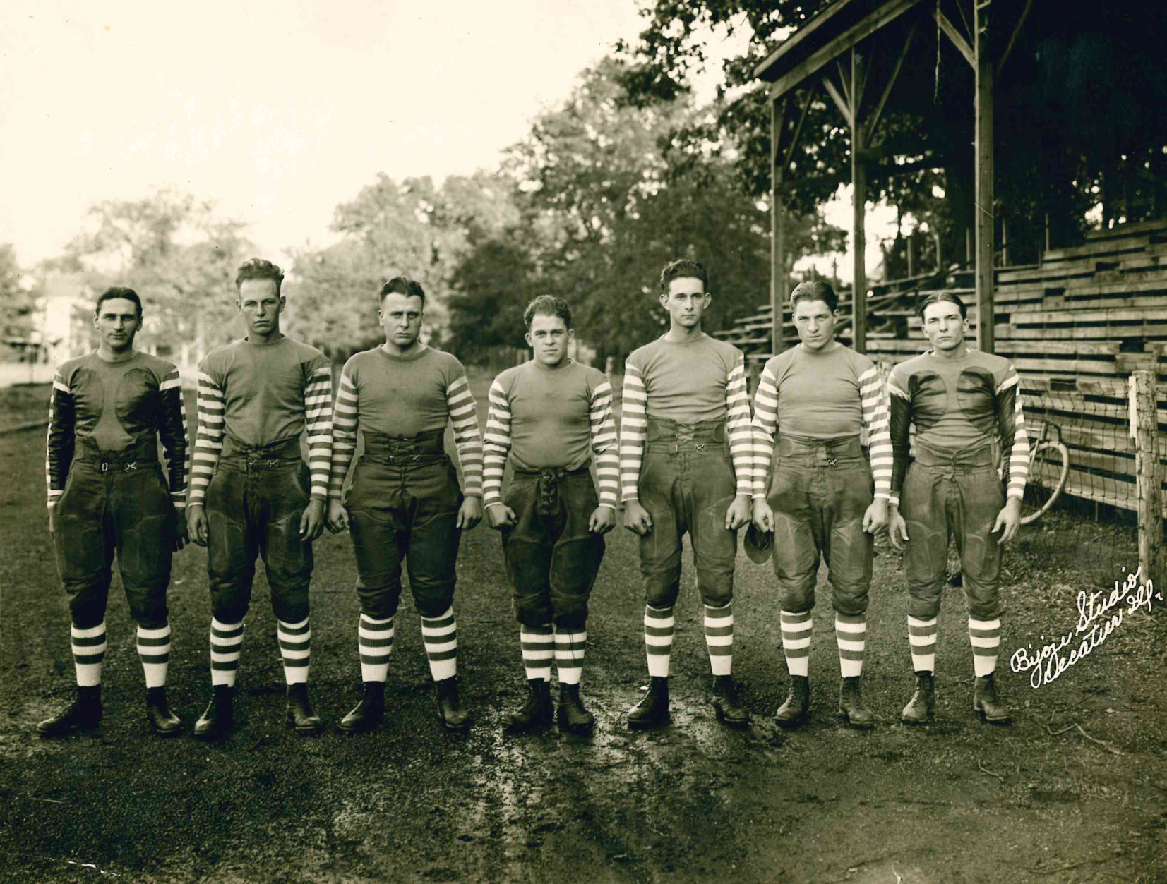 1921